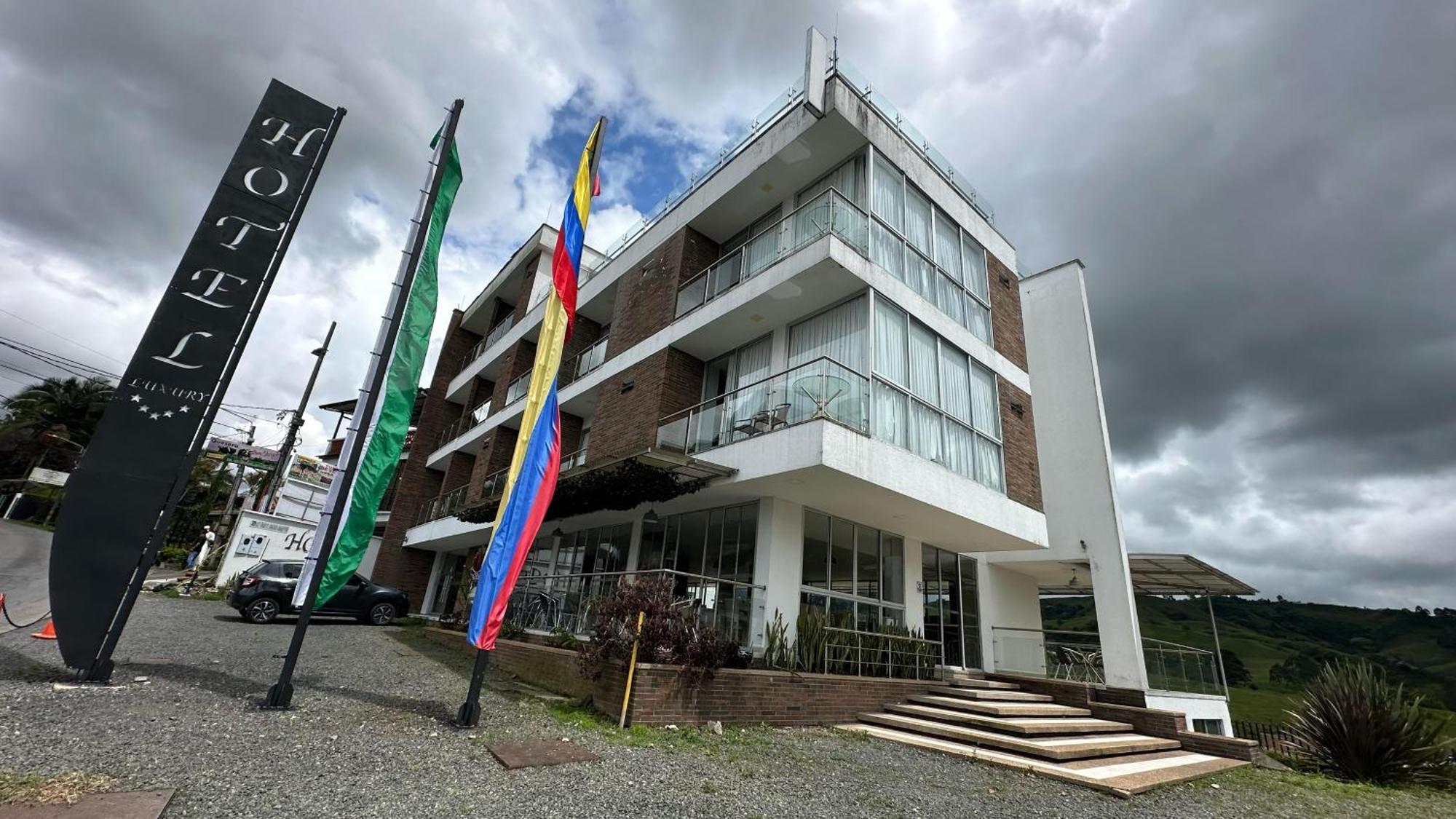 La Traviata Hotel Santa Rosa de Cabal Esterno foto